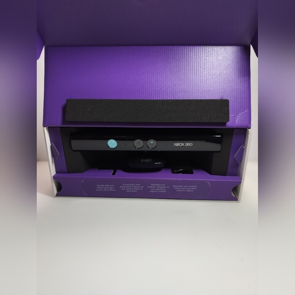 Xbox 360 Kinect Sensor Open Box - Picture 6 of 15